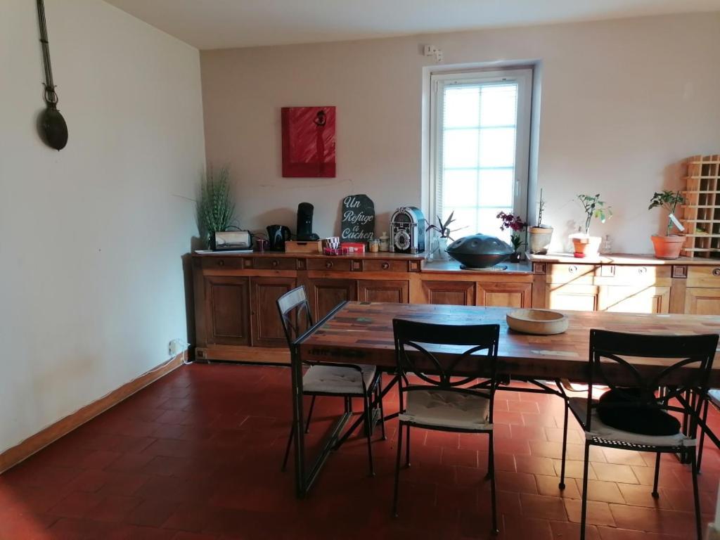 Chambres D'Hotes - Un Refuge A Cachen Exteriér fotografie
